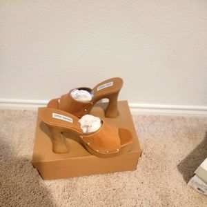 Women shoes